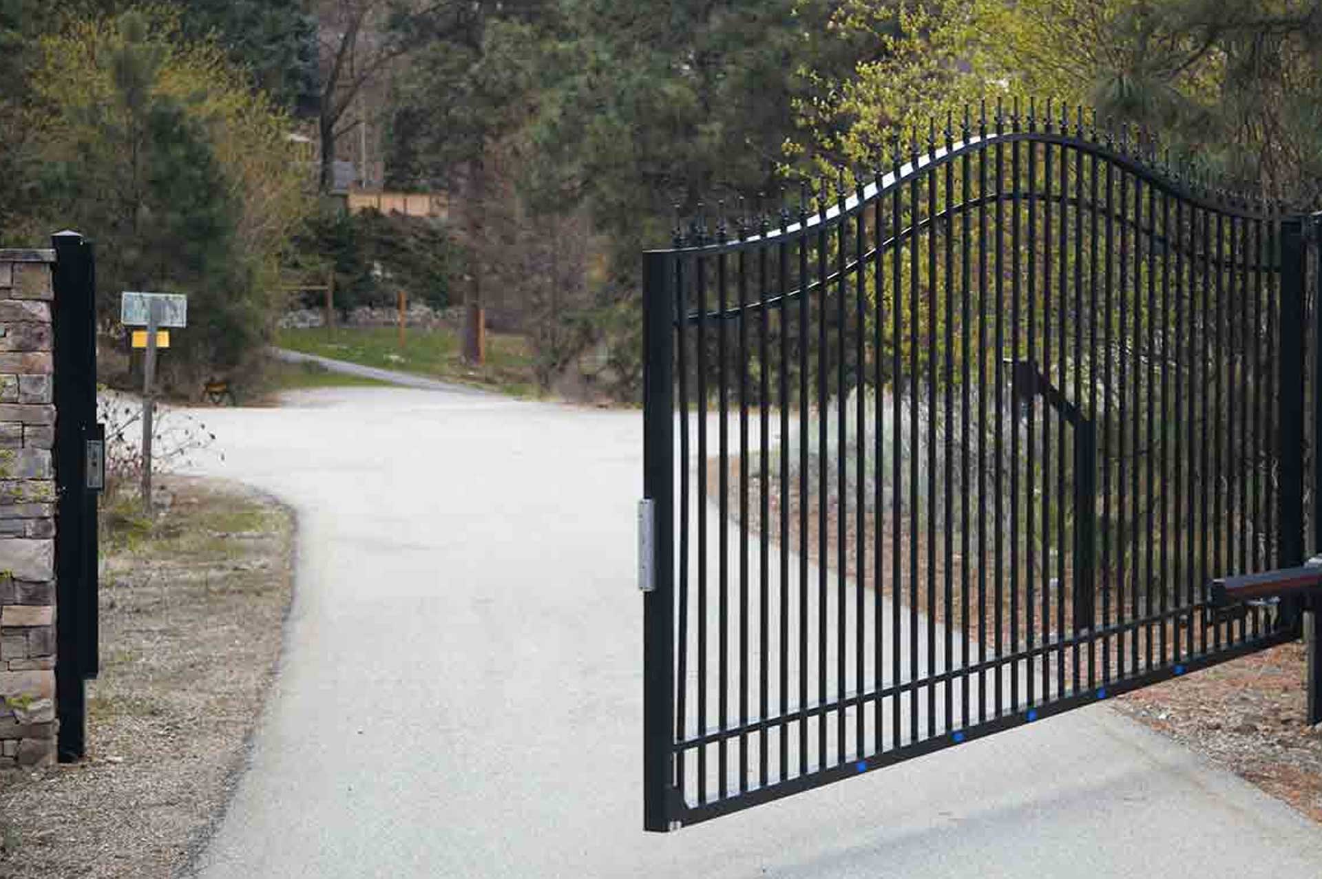 Pikeville-Fence-Auto-Openers